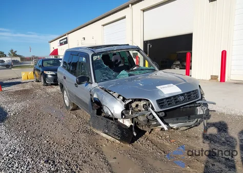 1998 Toyota Rav4 z USA, uszkodzony, nr VIN JT3HP10V4W0158418